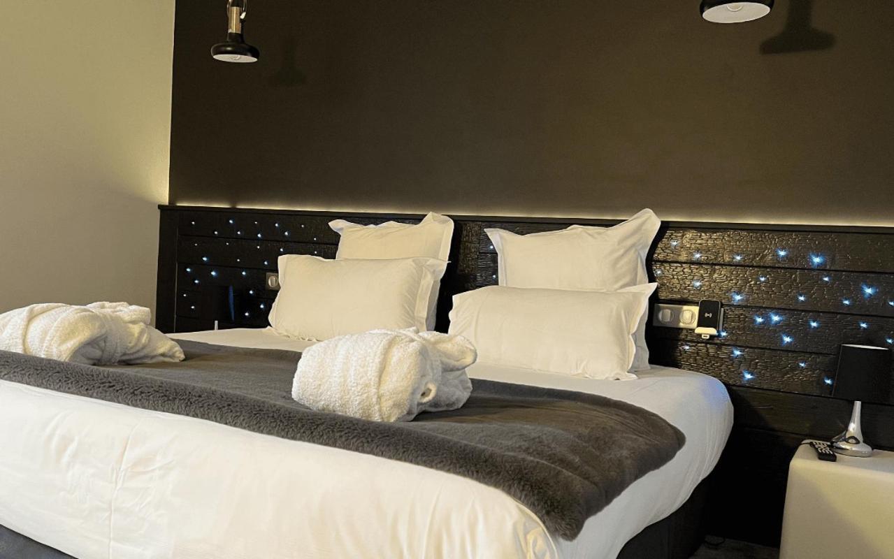 Logis Hotel Et Spa Chez Camillou Омон-Обрак Номер фото